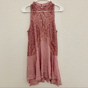 New lace sleeveless dress